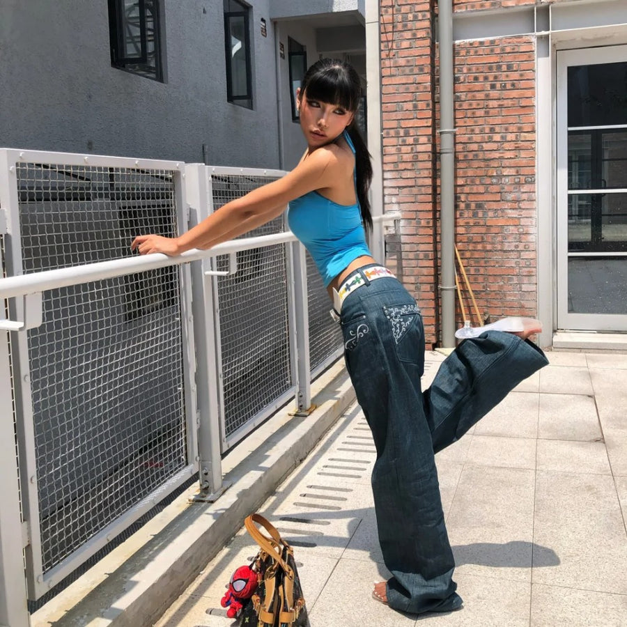 Designer Streetwear vs Fast Fashion: What Are You Really Paying For? | AKYRA