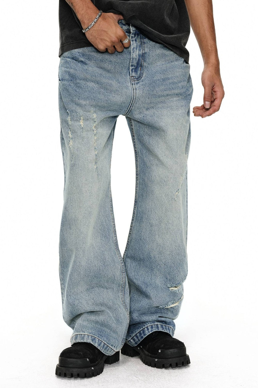 Axel Ripped Washed Jeans