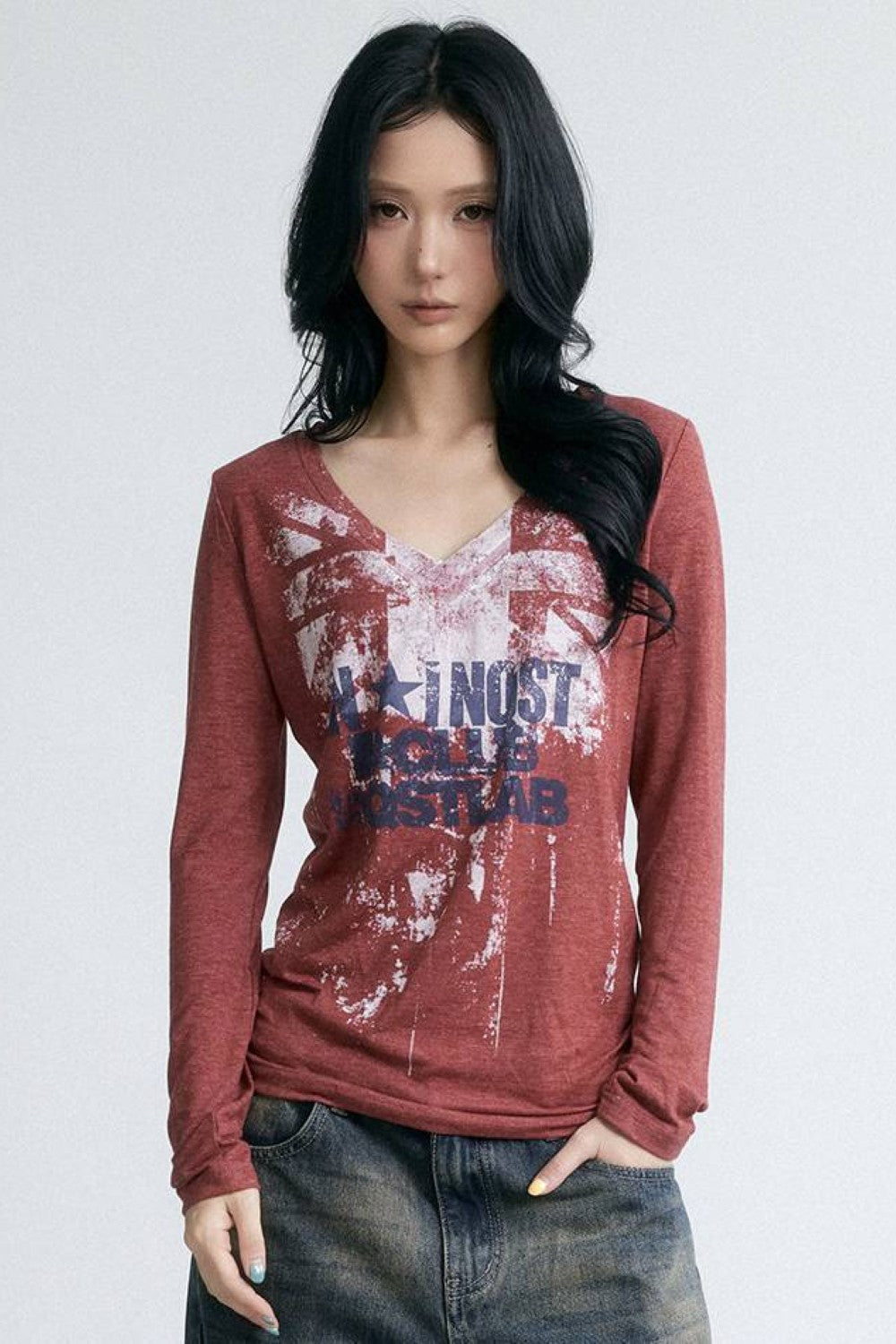 Echo Graphic V-Neck Top