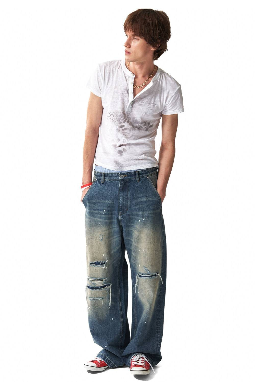 Daiki Distressed Baggy Jeans