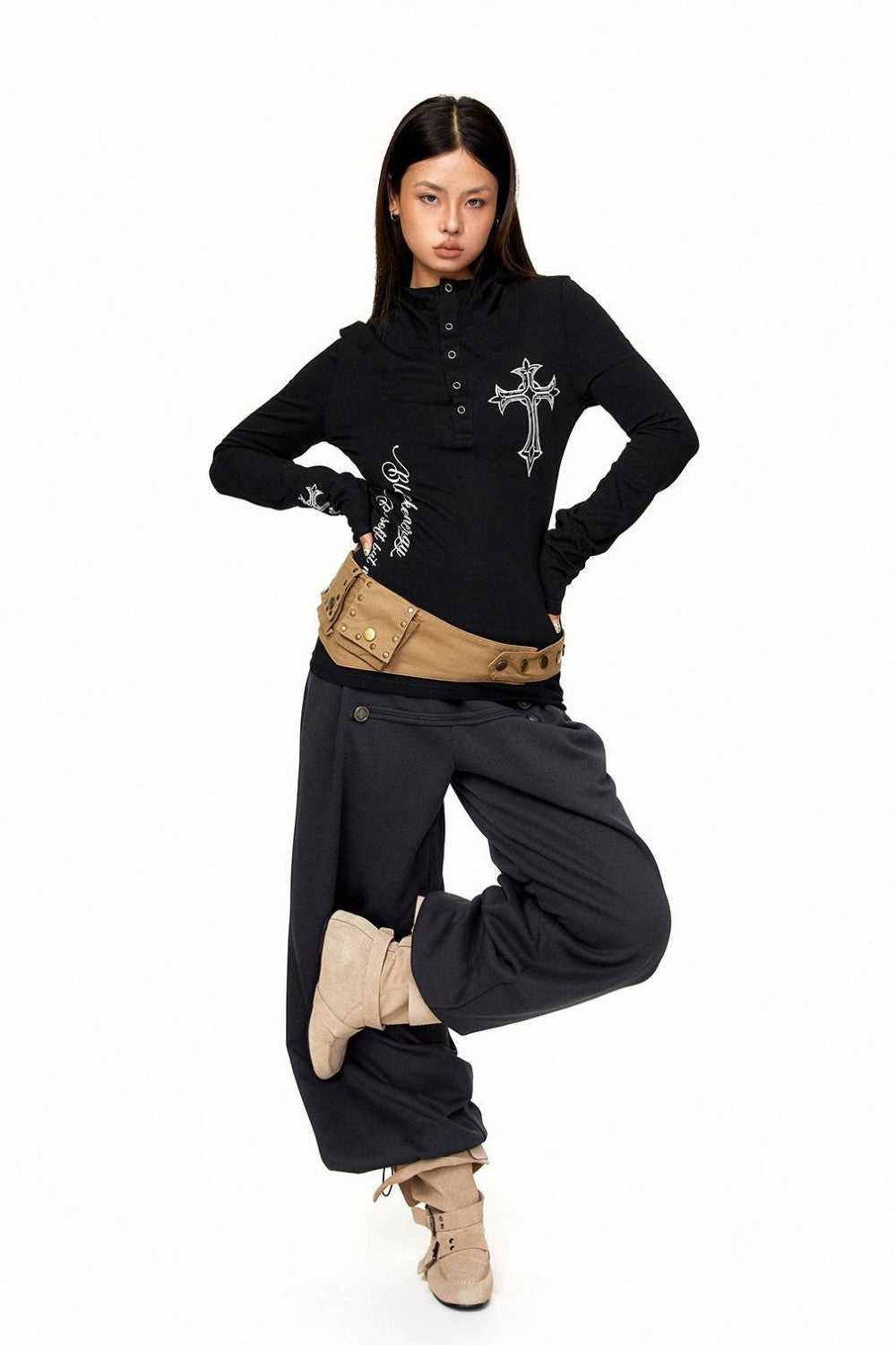 Kendall Gothic Cross Longsleeve