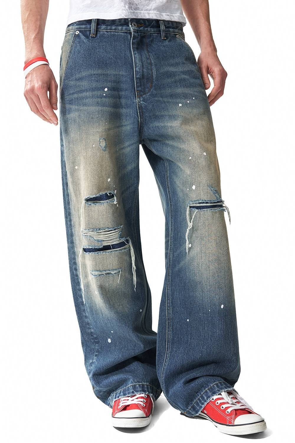 Daiki Distressed Baggy Jeans