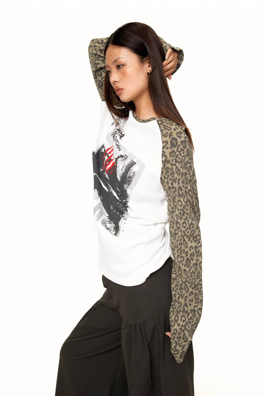 Quinn Leopard Raglan T-Shirt