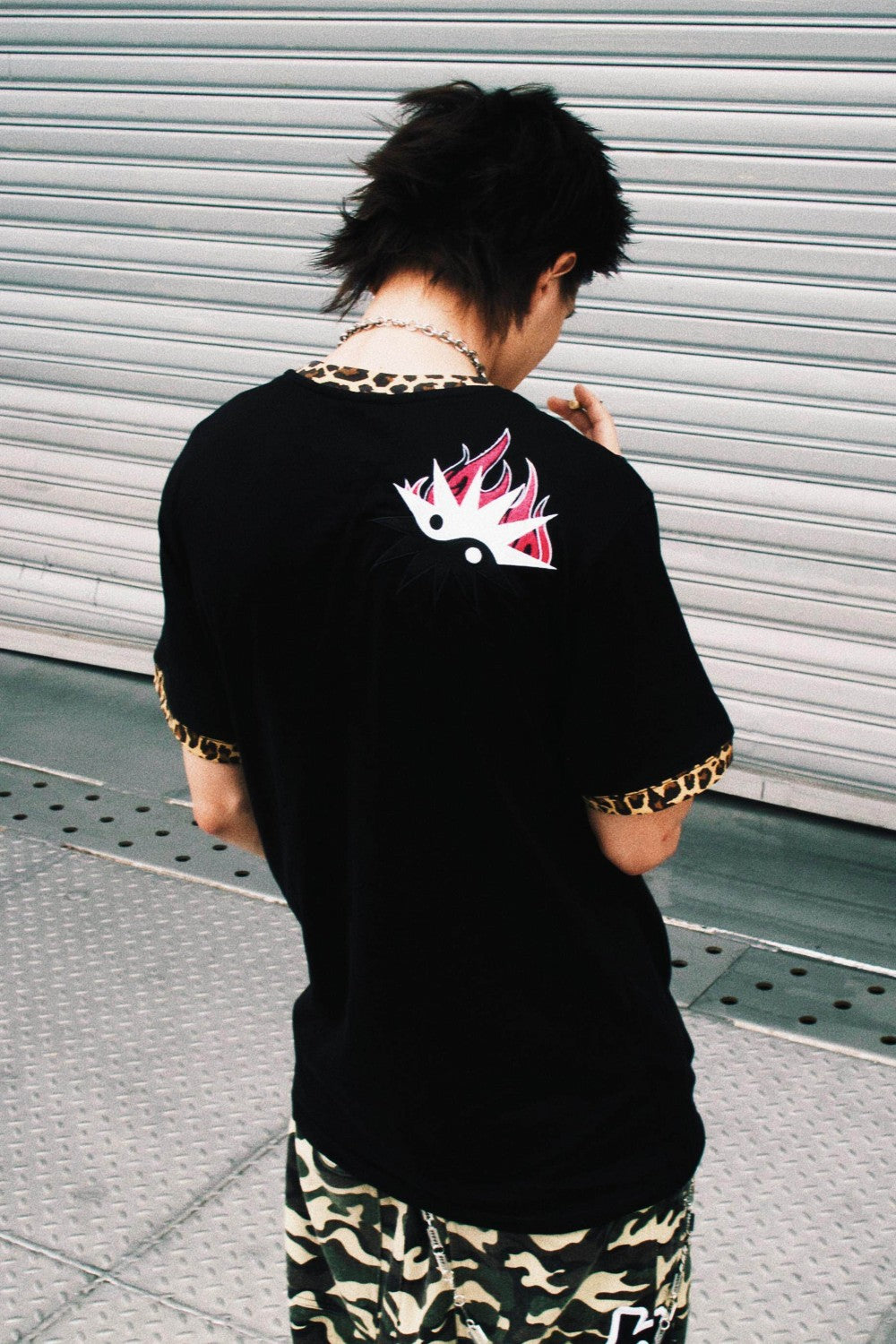 Yami Leopard Chain Tee